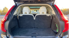 Volvo XC90 2.0 B5P Plus Edition Dark 5dr AWD Geartronic Petrol Estate